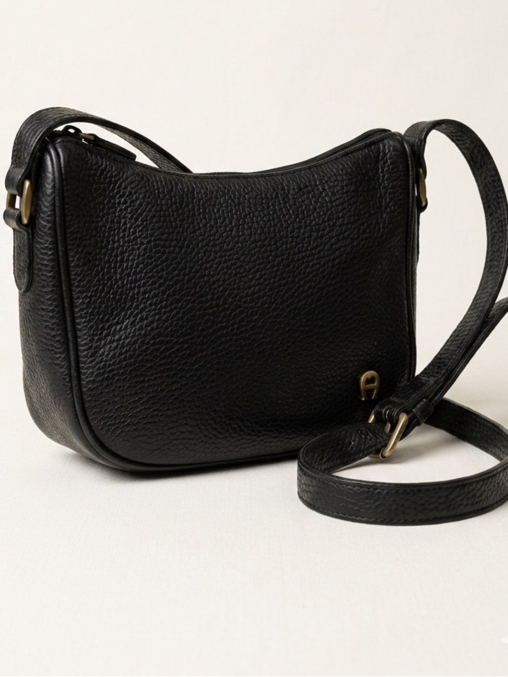 Vtg Etienne Aigner Black Leather Y2K Crossbody Shoulder Bag